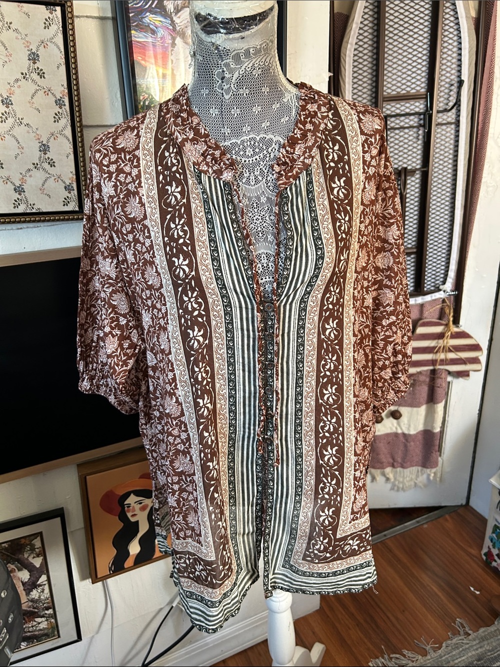 We The Free Brown & Cream Floral Border Print Blouse